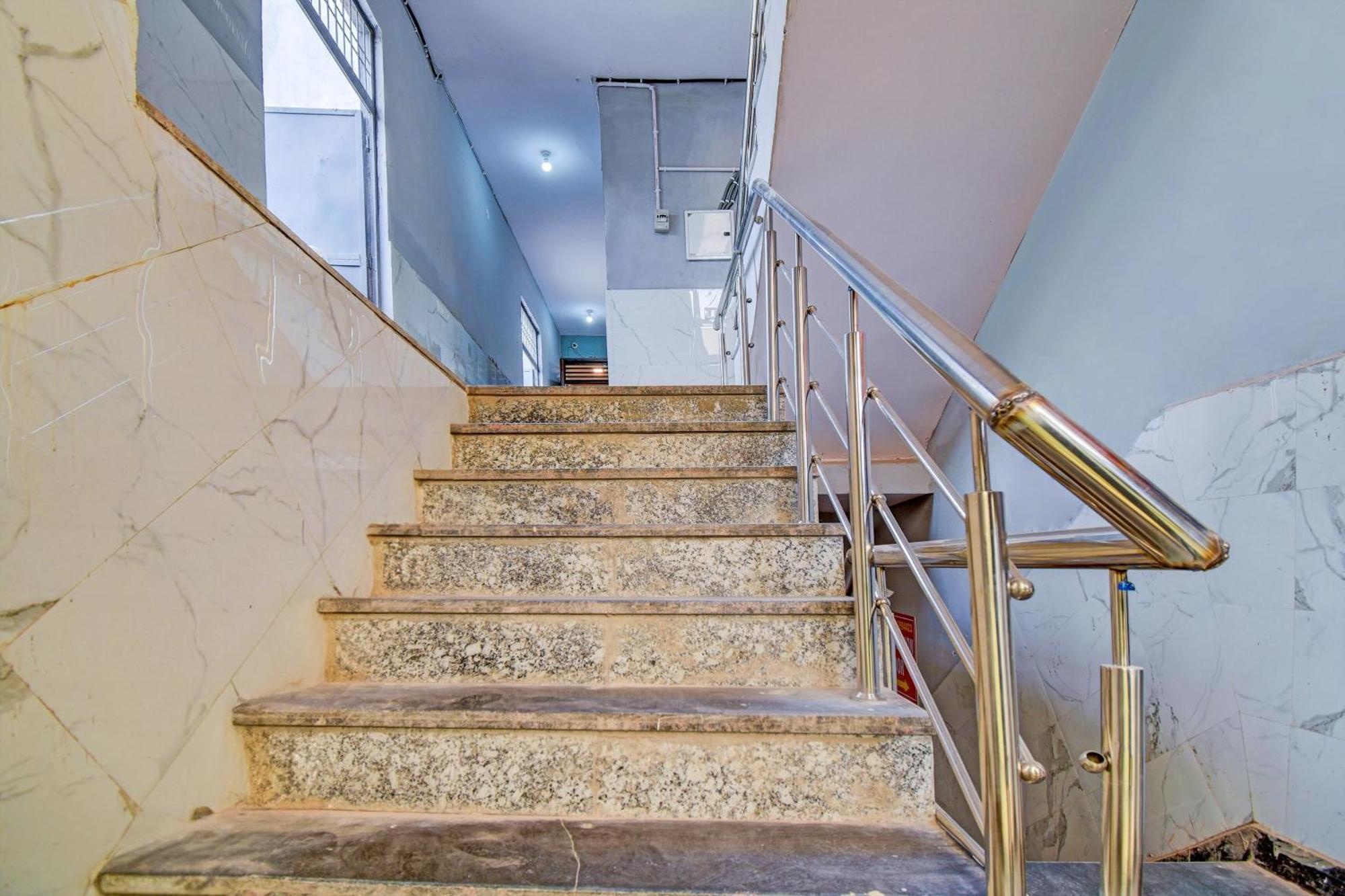 Hotel O Friendship Inn Δελχί Εξωτερικό φωτογραφία